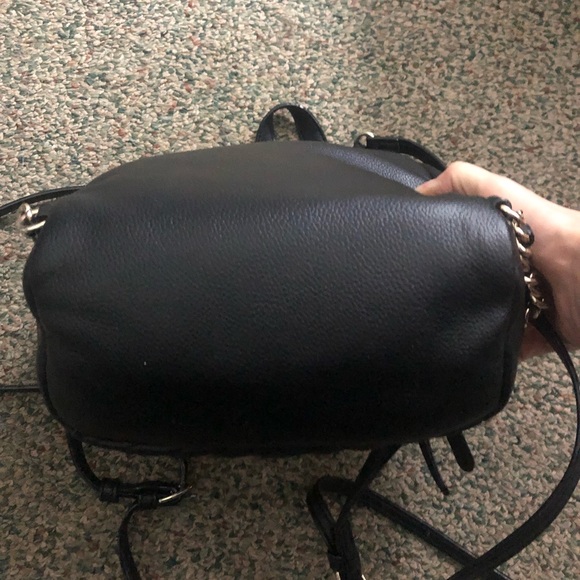 black backpack - Picture 3 of 6